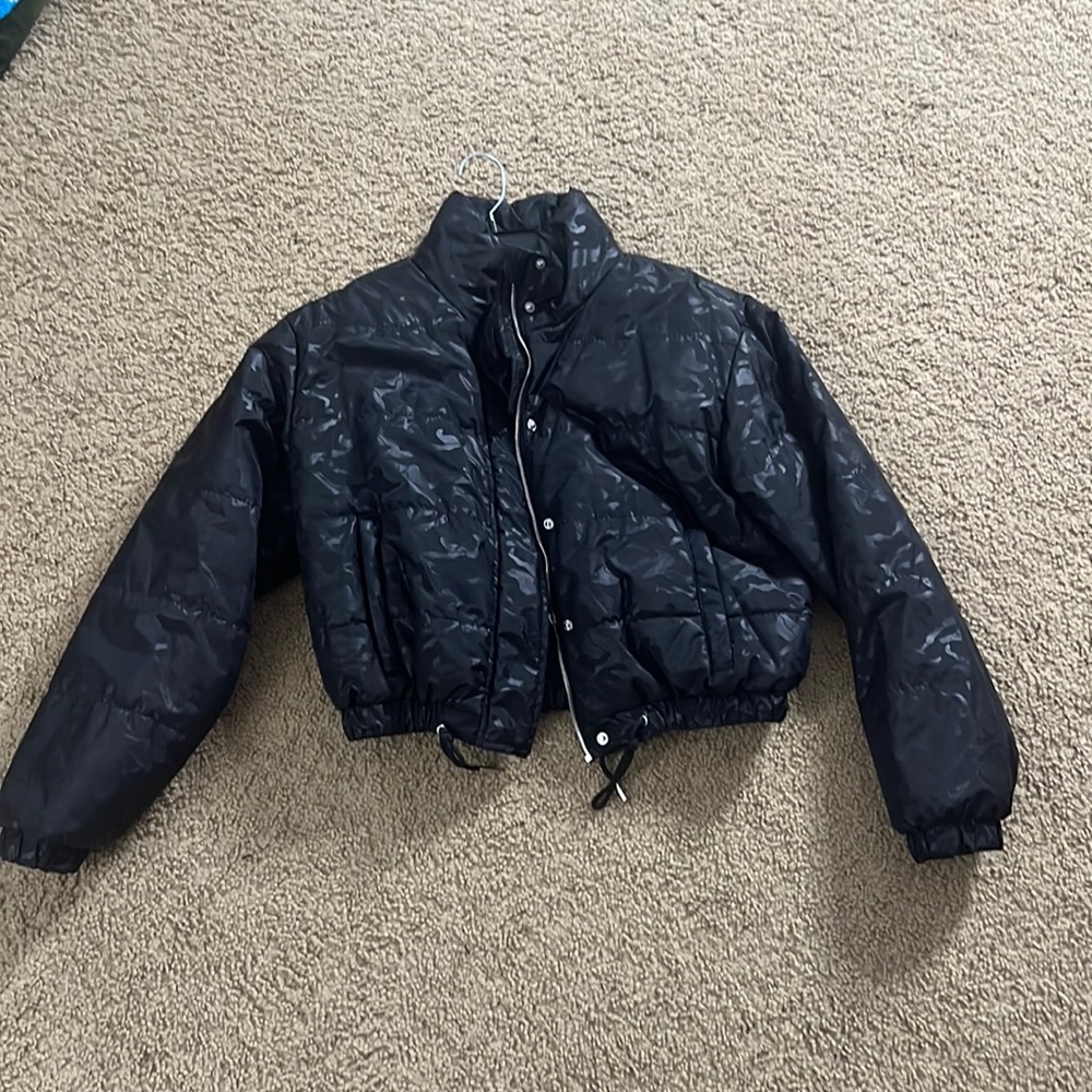 Crop puffer jacket
